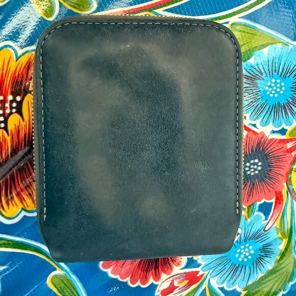 Bellroy Zip Wallet - Picture 2 of 3